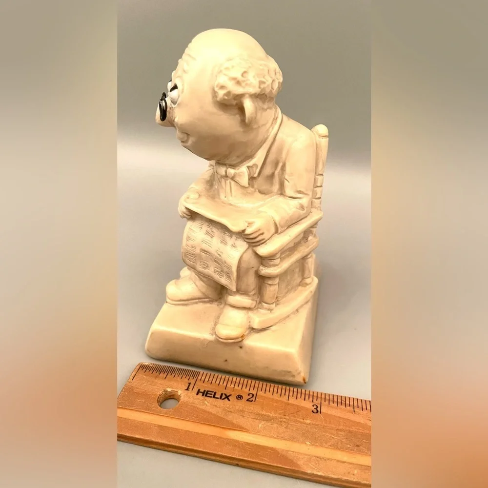Vintage Russ Berrie World’s Greatest Grandpa Figurine 5”Unbreakable Statue